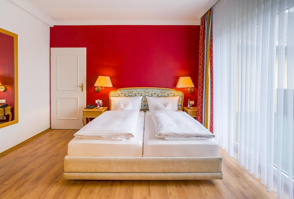 Hotel Krone آلتسناو اين اونترفرانكن الغرفة الصورة